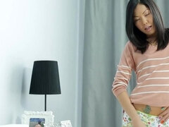 Asiatisch, Studentin, Erstes mal, Hd, Masturbation, Orgasmus, Solo, Titten