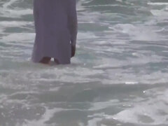 Strand, Smuk, Pik sutte, Langt ned i halsen, Brystvorter, Orgasme, Fisse, Bryster