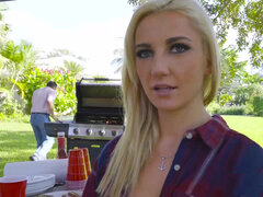 Velik kurac, Blondinka, Fafanje, Hardcore, Hd, Zunaj, V javnosti