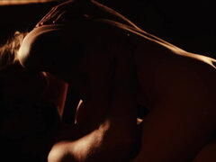 Brunetka, Stříkání spermatu, Ženský, Prstění, Hardcore, Výprask, Masturbace, Pička