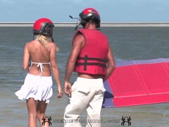 Anál, Pláž, Velké kozy, Blondýna, Venku