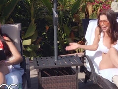 stepmom alexis fawx shows eliza ibarra how it's done - babes