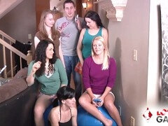 Igre, Grupni, Lezbijke, Spodnje perilo, Milf, Muco, Najstnice, Joške