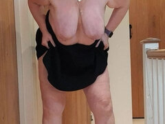 Amatorka, Piękne grube kobiety, Obcasy, Obwisłe cyce, Spódnica