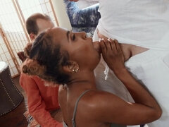 Черные, Минет, Брюнетки, Собачьи, Сперма на лице, Хд, Лизание, Втроем