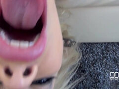 Tetas grandes, Rubia, Tetona, Maduro, Tetas naturales, Pov, Tetas