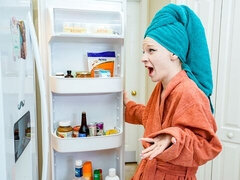 Analno, Velik kurac, Fafanje, Doggystyle, Naravne joške, Rdečelaska, Najstnice, Joške