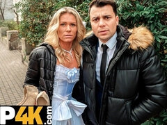 Blondýna, Nevěsta, Cuckold, České, Dominace, Hd, Různé pohledy, Punčochy