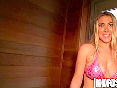 Πρωκτικό, Μεγάλος πούτσος, Κολλέγιο, Σπέρμα στο στόμα της, Μουνί, Σάουνα