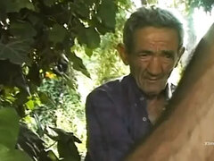 Loiroa, Peituda, Pau, Monstro, Nuas, Nu pelado, Adolescente, Tetas