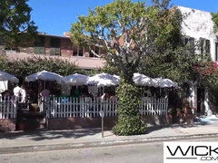 Fafanje, Rjavolaska, Kurac, Naravne joške, Resničnost, Trojček