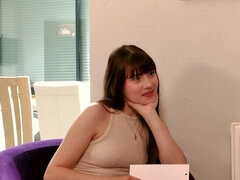 Sophia, 29 Years Elderly, Sales Secretary In Rouen! - Sophia Sterling