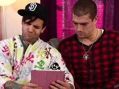 Anal, Stora tuttar, Piercing, Tatuering