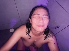 18 jahre, Leie, Aus dem arsch in den mund, Grosser arsch, Blasen, Paar, Selbstgemacht, Toilette