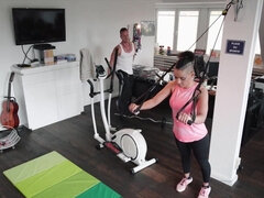 Bambino, Tette grandi, Pompino, Schizzo di sborra, Di colore, Palestra, Interrazziale, Sport