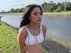 Amerikansk, Babe, Pik sutte, Brunette, Brækfornemmelse, Lille kvinde, Pov, Realitet