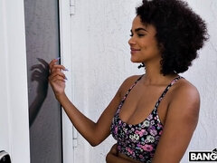 18 let, Černé, Kuřba, Brunetka, Péro, Na pejska, Na obličej, Teenka