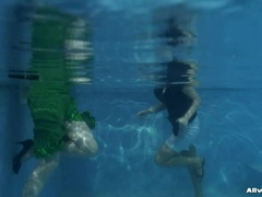 Nue, Satin, Softcore, Sous marin, Mouillée