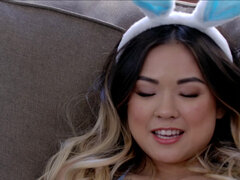 Asiatique, Sucer une bite, Clito, Faciale, Léchez, Chevaucher, Surprise, Vibromasseur