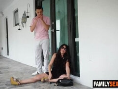 Blasen, Braunhaarige, Familie, Hardcore, Milf, Mutti, Taboo, Titten