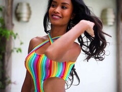 Из жопы в рот, Большая жопа, Платье, Индонезийки, Крошечные, Чулки