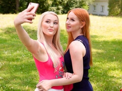 Wohlbeleibte schöne frauen, Grosser arsch, Fingern, Lesbisch, Milf, Muschi, Rotschopf, Entkleiden