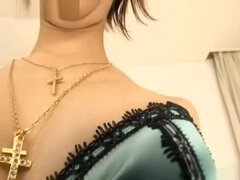 Gros seins, Sucer une bite, Éjaculation interne, Gode, Japonaise, Rasée, Jouets