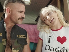 Blondi, Söpö, Alistaminen, Karvainen, Nöyryytys, Letit, Laiha, Teini