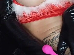 Tette grandi, Bionda, Europea, Mamma che vorrei scoparmi, Piccola, Piercing, Magra, Solo