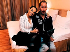 Stor stjärt, Stor kuk, Avsugning, Brunett, Smutsig, Doggystyle, Milf, Nylon