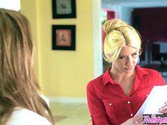 Step mother knows finest - Anikka Albrite Aspen Ora - offbeat job