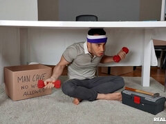 Komme på ansigtet, Give finger, Håndjob, Hæle, Slikning, Fisse, Nederdel, Tatovering