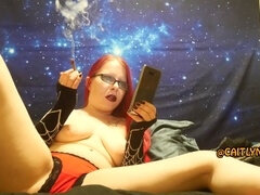 Hanskat, Alasti, Punapää, Tupakoiva