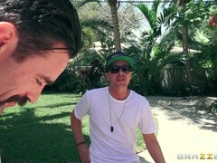 Duży tyłek, Duże cycki, Obciąganie, Brunetka, Mamuśka, Naturalne cycki, Orgia, Rudowłosa