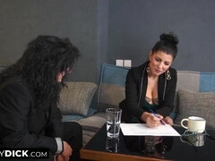 Sucer une bite, Queue, Hd, Humiliation, Mère que j'aimerais baiser, Bureau, Rousse roux, Adolescente