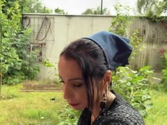 Smoldering hot brunette ends up getting stretched out