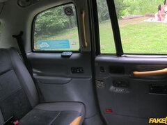 Auto, Striekanie semena, Nohy, Fetiš, Prstovanie, Vonku, Pička, Rimjob