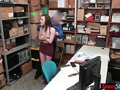 Anal, Trastienda, Sexo duro, Pequeña, Policía, Castigada, Realidad, Uniforme
