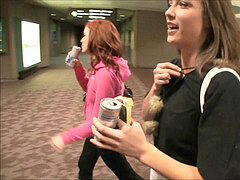 Lesbisch, Masturbation, Im freien, Öffentlich, Rotschopf, Dürr, Titten