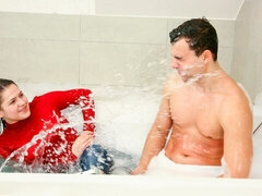 Bad, Grosser arsch, Blasen, Hundestellung, Handjob, Jungendliche (18+), Titten, Nass