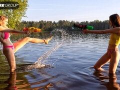 Kysser, Lesbisk, Slick, Onani, Naturliga tuttar, Fitta, Mager, Tonåring