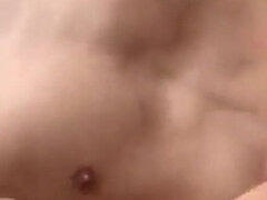 18 ans, Amateur, Grosse bite, Sucer une bite, Couple, Première fois, Maigrichonne, Adolescente