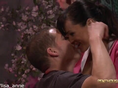 Lisa Ann hot buxom cougar porn video