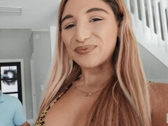 Popó, Hatalmas hátsó, Szőke, Cumizás, Kutya póz, Nyalás, Sztrippelés, Tini