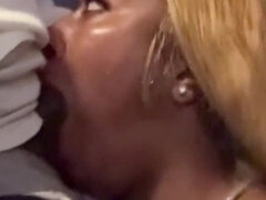 18, Amatør, Amerikansk, Badeværelse, Sort, Pik sutte, Par, Teenager