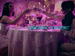 In den arsch, Grosse titten, Blasen, Hardcore, Transfrau, Titten