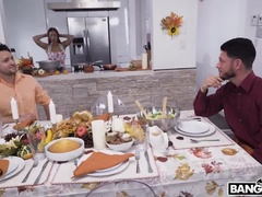 Kira Perez - Kira Is Cooking Up A Storm NAKED