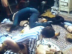 Francozinja, Kosmate, Orgija, Retro