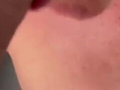 Pijpbeurt, Sperma in gezicht