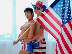 Amateur, Grosse bite, Gros seins, Brunette brune, En levrette, Poilue, Seins naturels, Adolescente